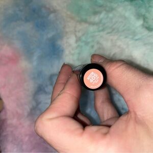 NWT Revlon 405 Silver City Pink Lipstick